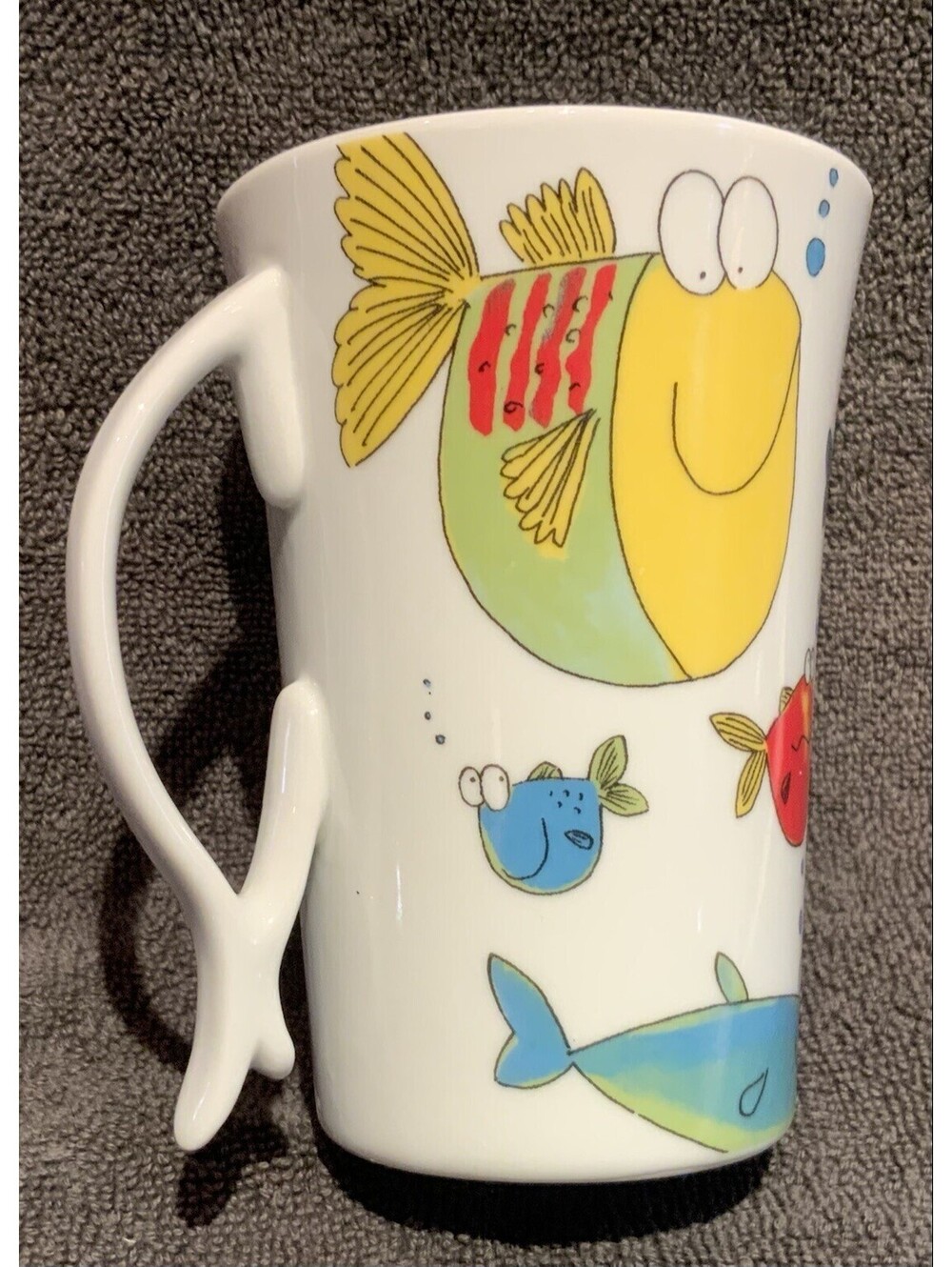 Multiple Choice 10 oz. Happy Fish Mug with Fun Fish Handle